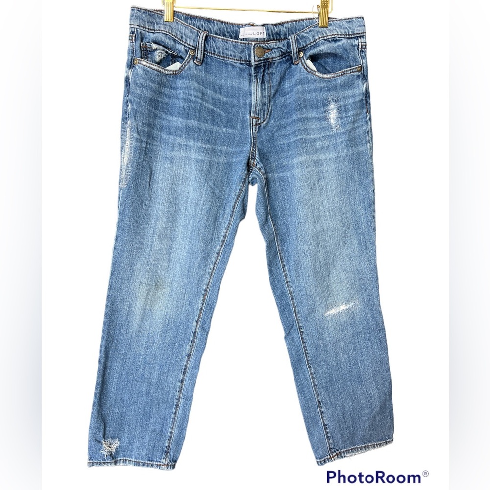 LOFT Made and Loved size 6, 24 inch inseam boyfriend jeans A-88